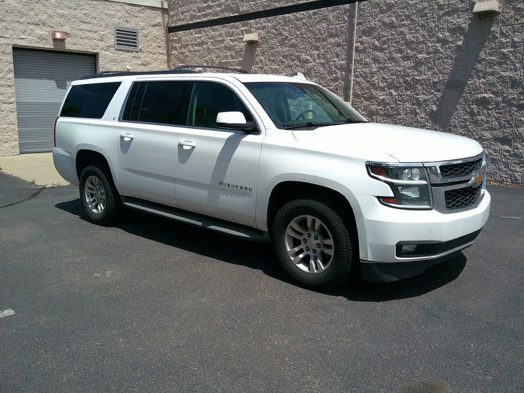 2015 Chevrolet Suburban Image 6