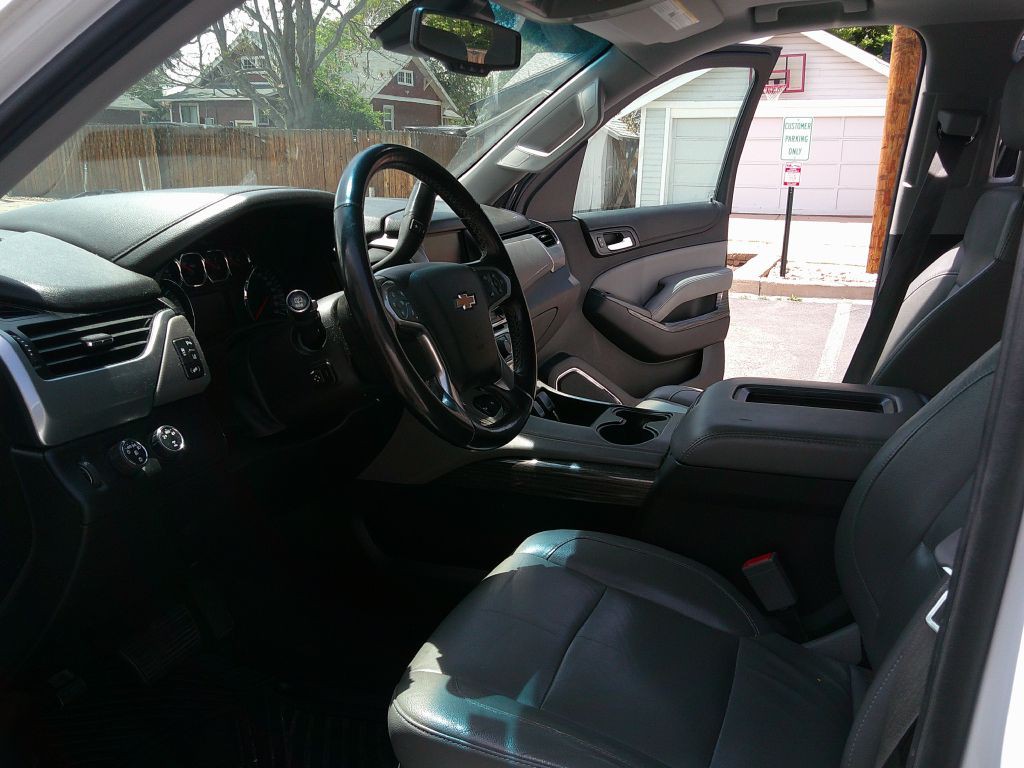 2015 Chevrolet Suburban Image 10