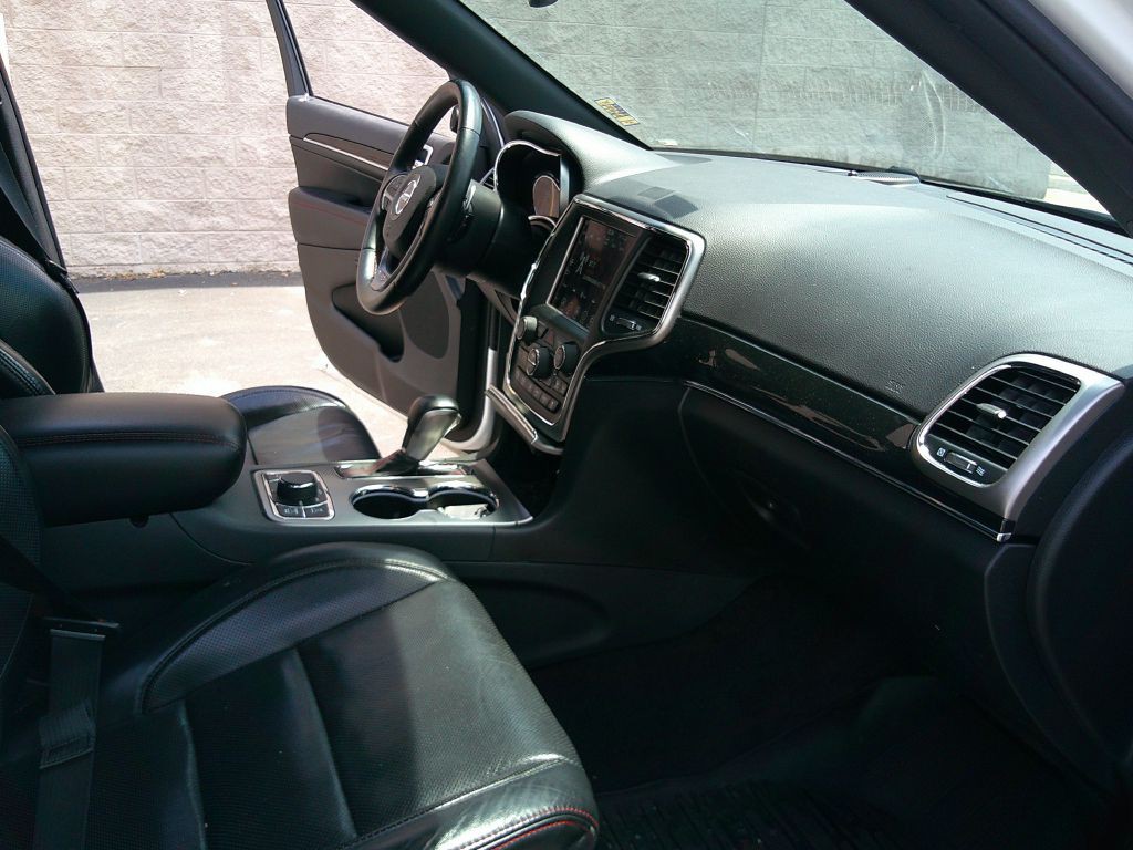 2018 Jeep Grand Cherokee Image 12