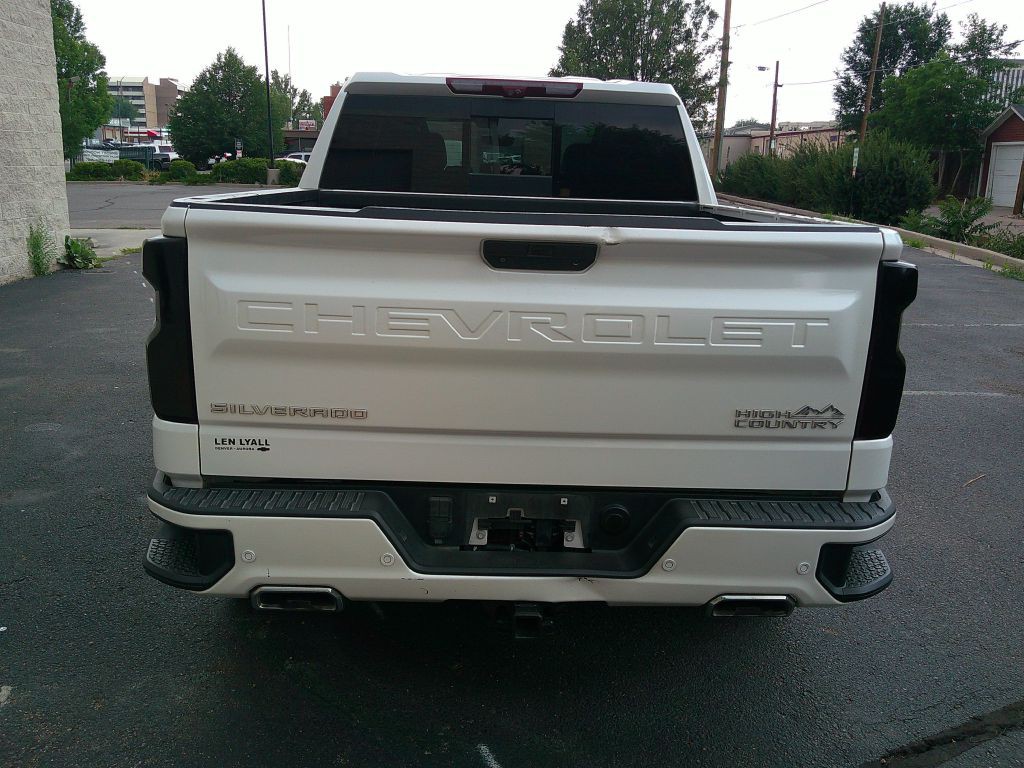2021 Chevrolet Silverado 1500 Image 3