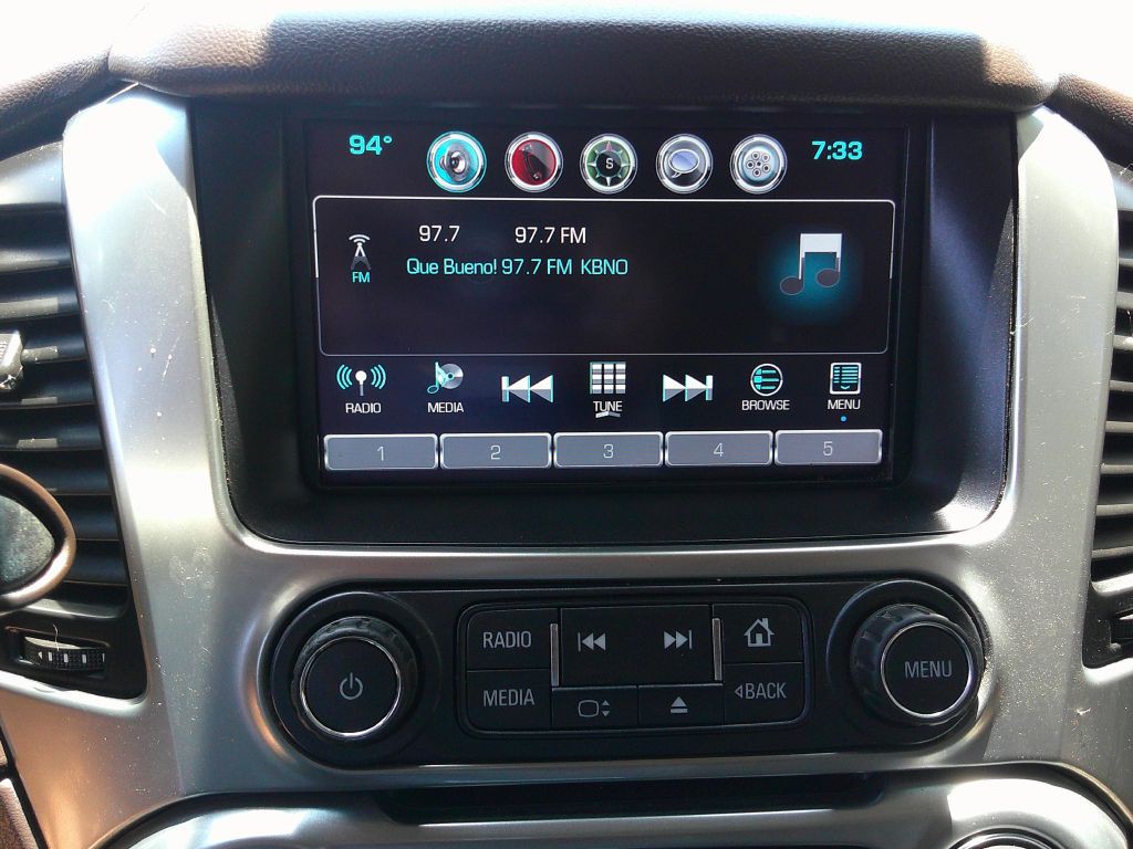 2016 Chevrolet Suburban Image 18