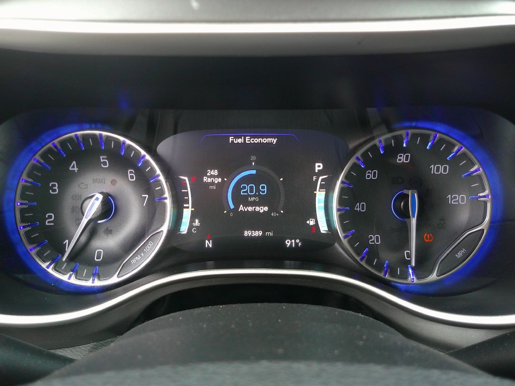 2023 Chrysler Pacifica Image 18