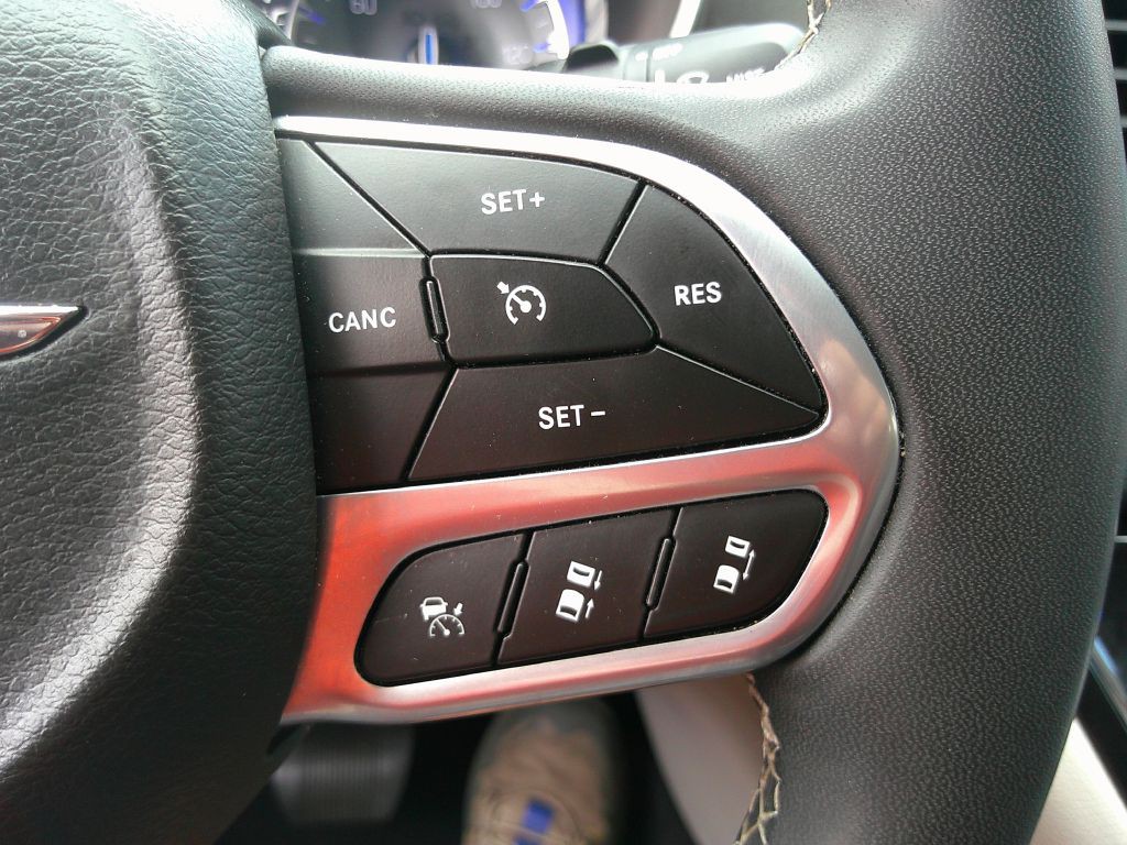 2023 Chrysler Pacifica Image 19