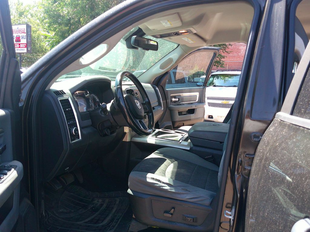 2013 RAM 1500 Image 9