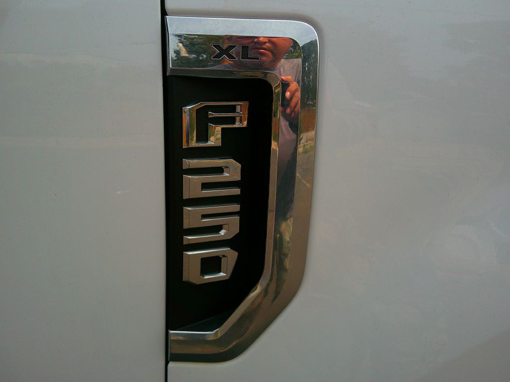 2017 Ford F-250 Image 8