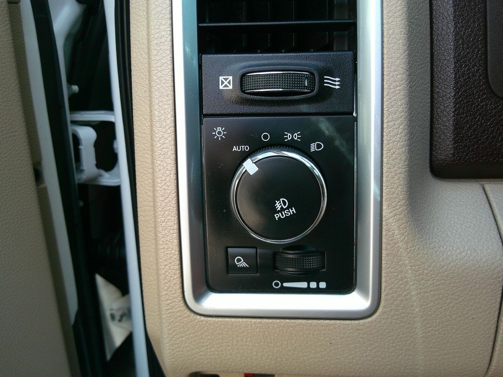 2016 RAM 1500 Image 14