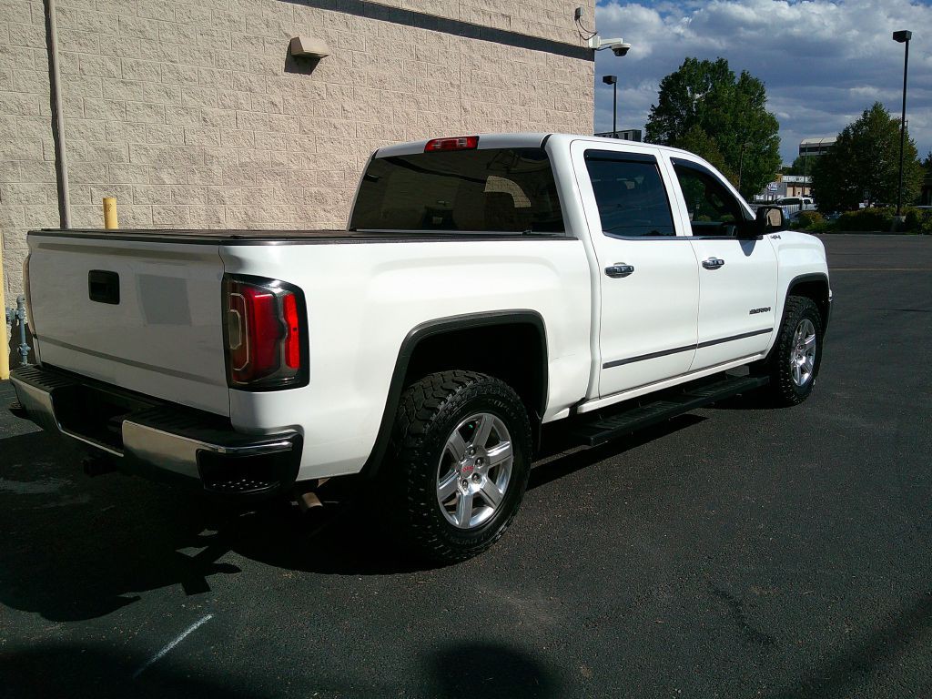 2017 GMC Sierra Image 4