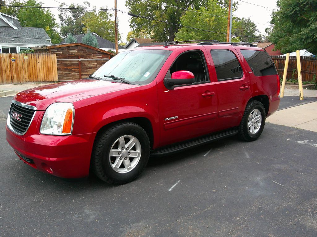 2014 GMC Yukon Image 1