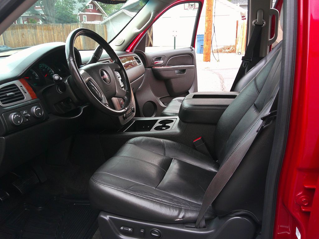 2014 GMC Yukon Image 9