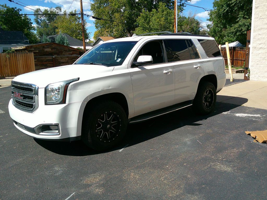2017 GMC Yukon Image 1