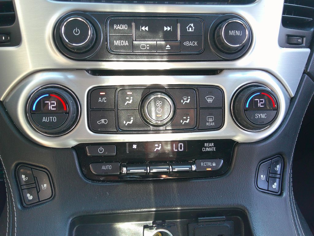 2017 GMC Yukon Image 17