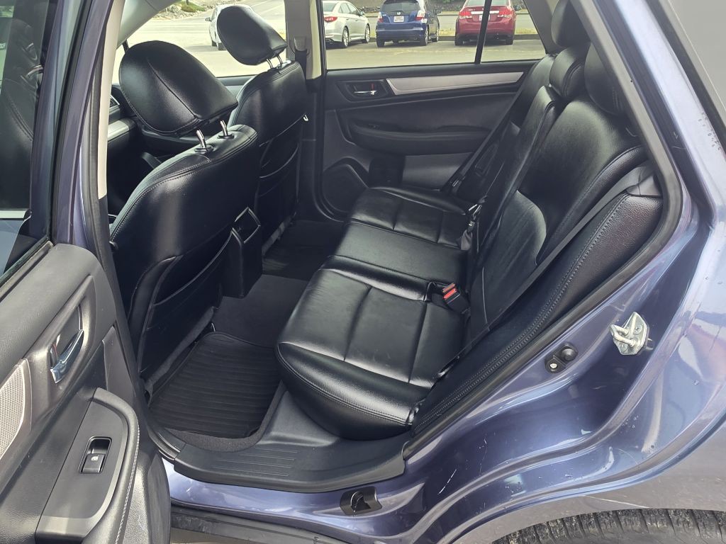 2017 Subaru Outback Image 16