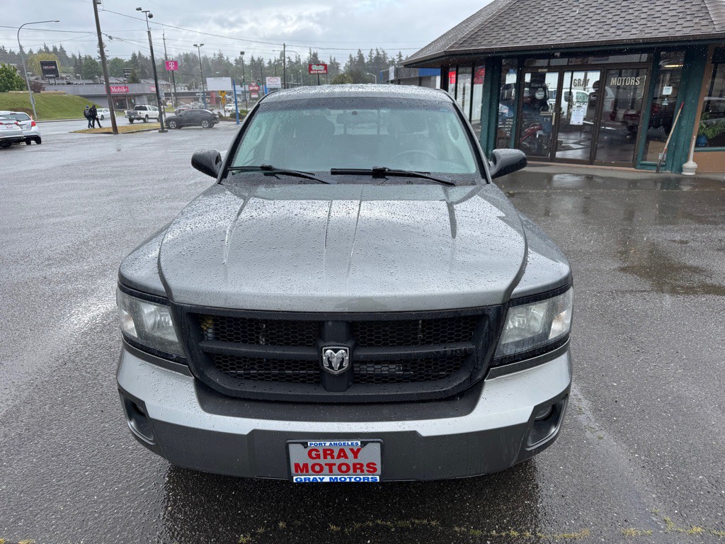 2008 Dodge Dakota Image 2