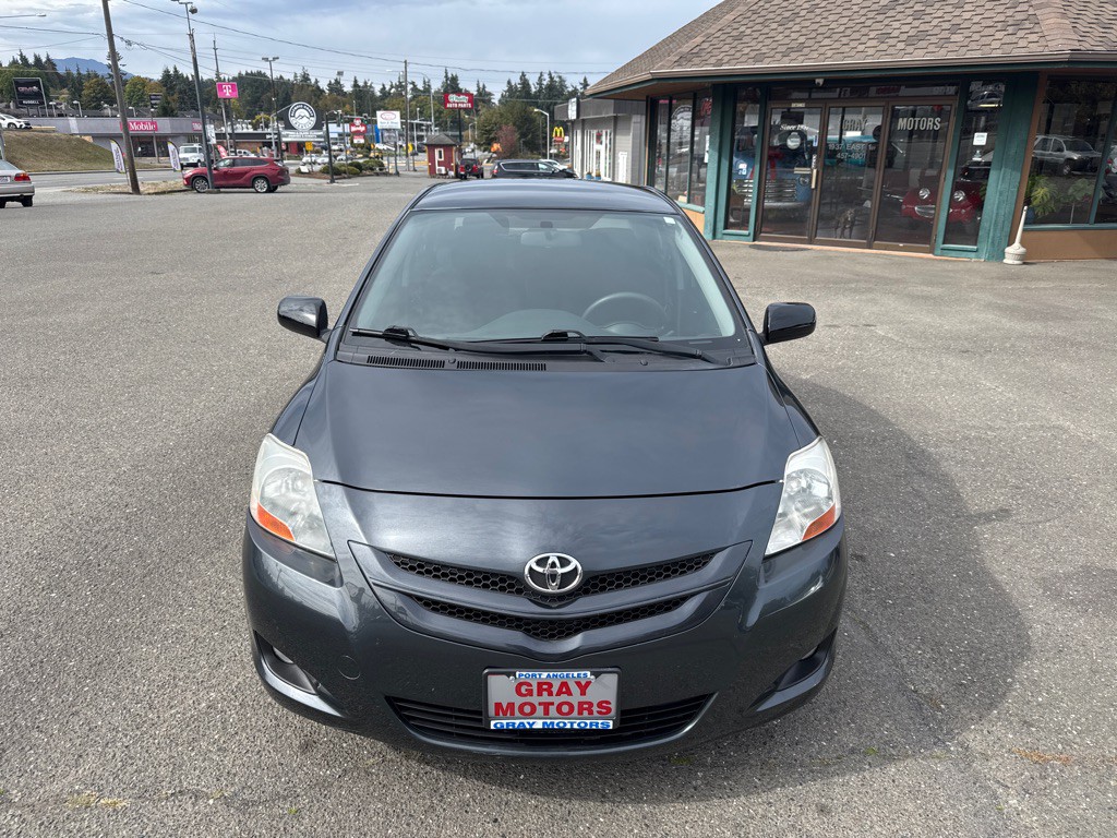 2007 Toyota Yaris Image 2