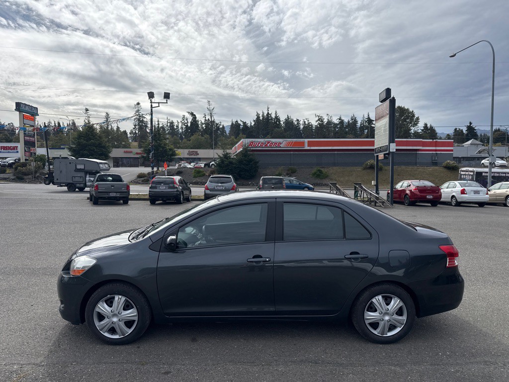 2007 Toyota Yaris Image 4