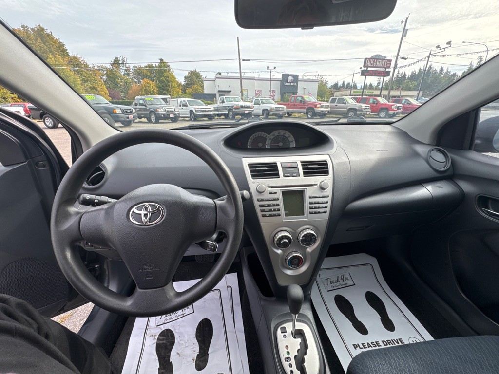 2007 Toyota Yaris Image 10