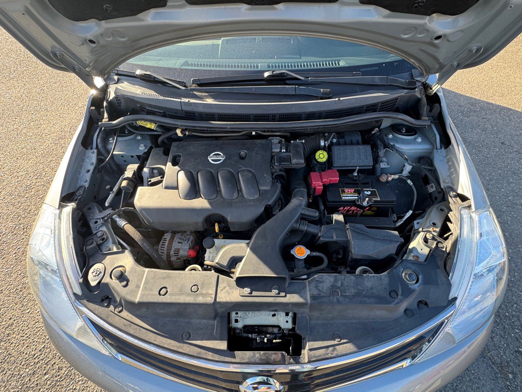 2011 Nissan Versa Image 16