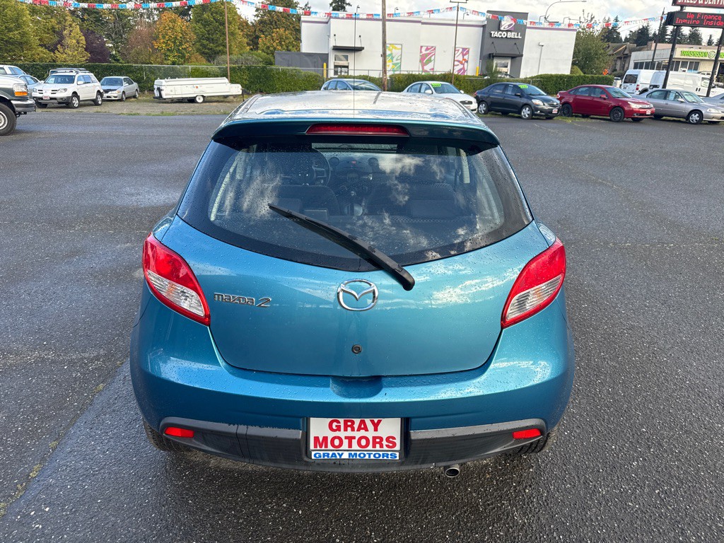2011 Mazda Mazda2 Image 6