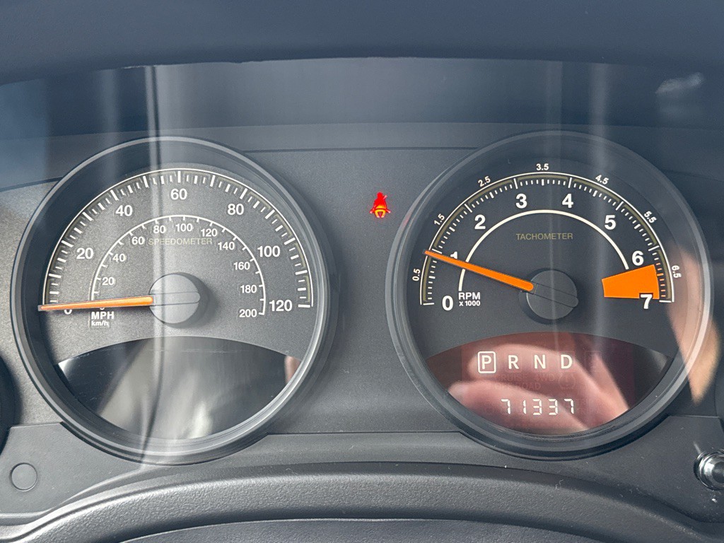 2014 Jeep Compass Image 11