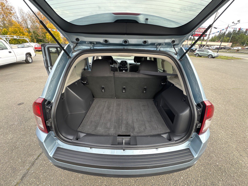 2014 Jeep Compass Image 14