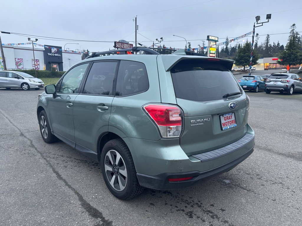 2017 Subaru Forester Image 5