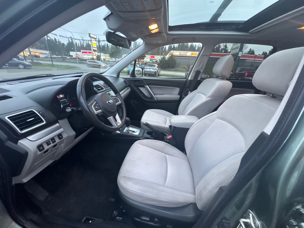 2017 Subaru Forester Image 9