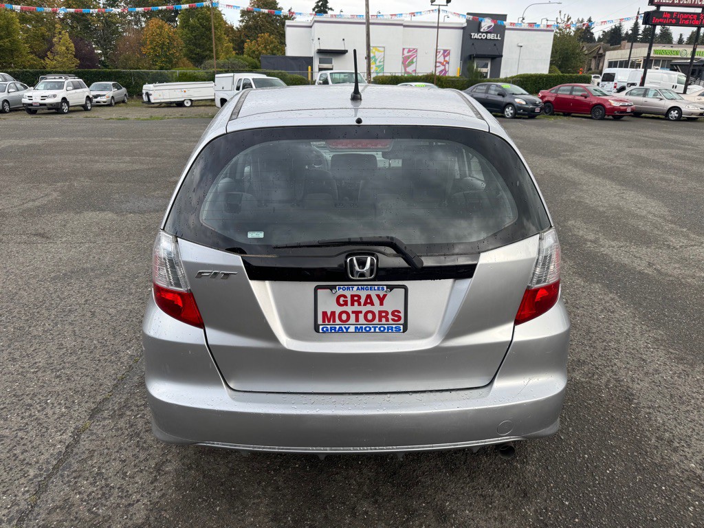 2011 Honda Fit Image 6