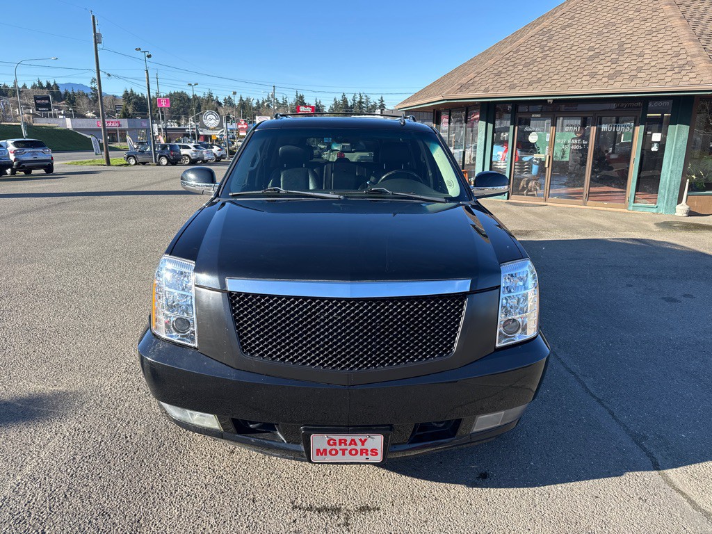 2008 Cadillac Escalade Image 2