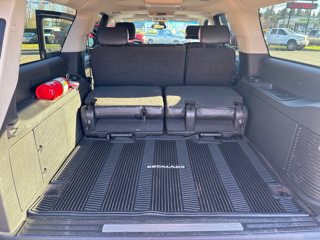 2008 Cadillac Escalade Image 15