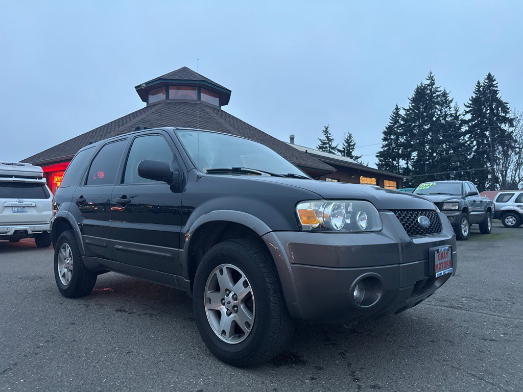 2005 Ford Escape Image 1