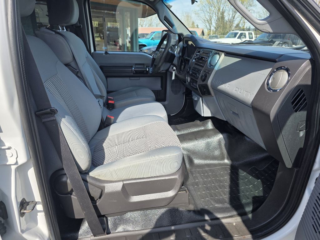 2011 Ford F-350 Image 18