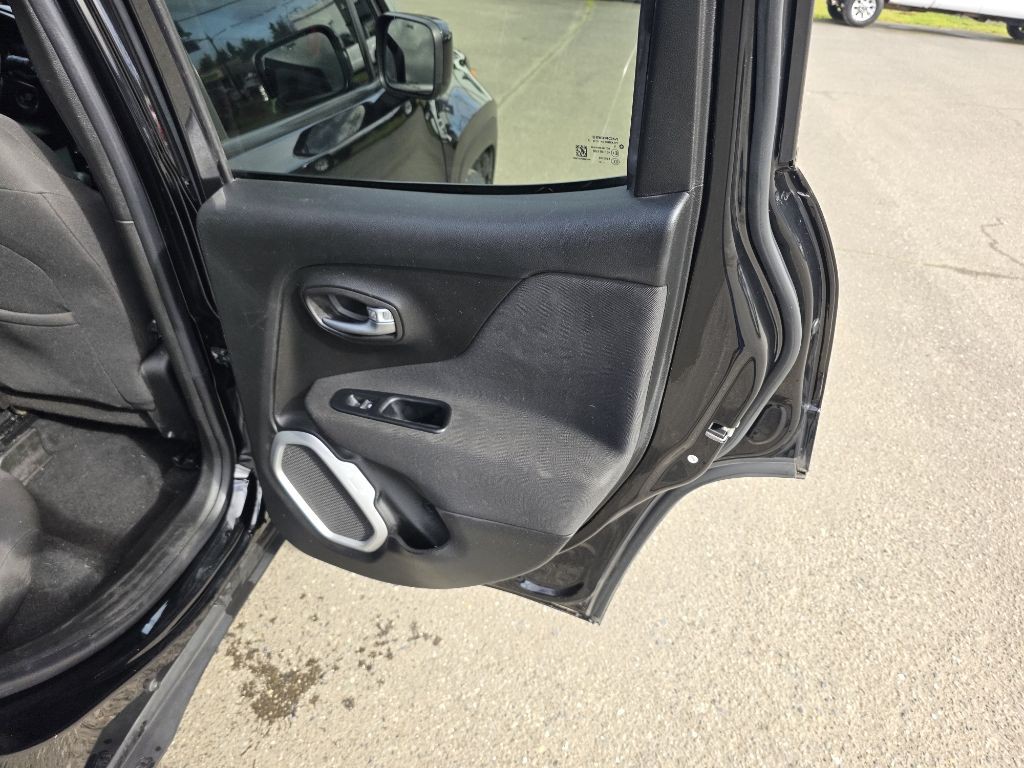 2018 Jeep Renegade Image 12