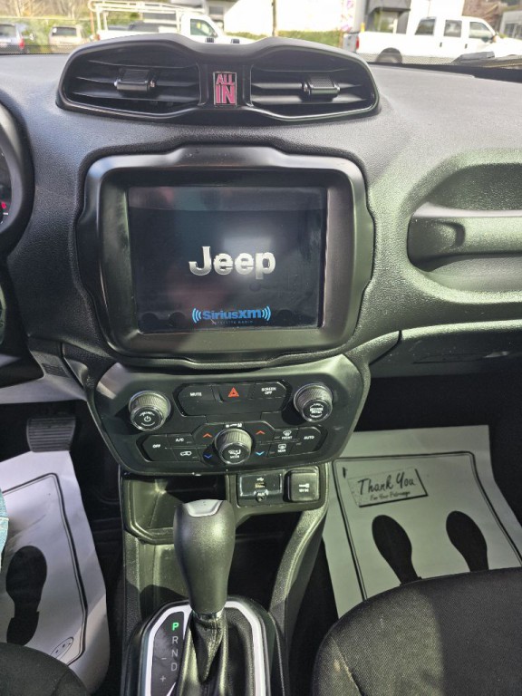 2018 Jeep Renegade Image 16