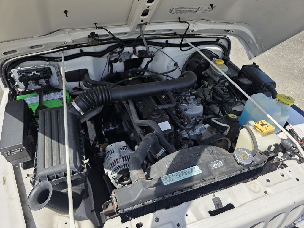 2002 Jeep Wrangler Image 13