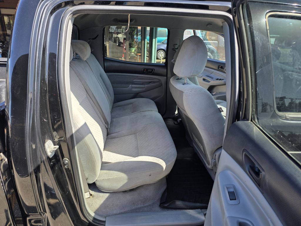 2011 Toyota Tacoma Image 16