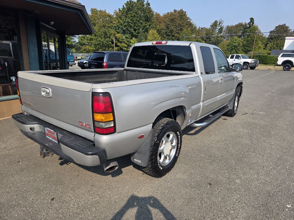 2004 GMC Sierra Image 6