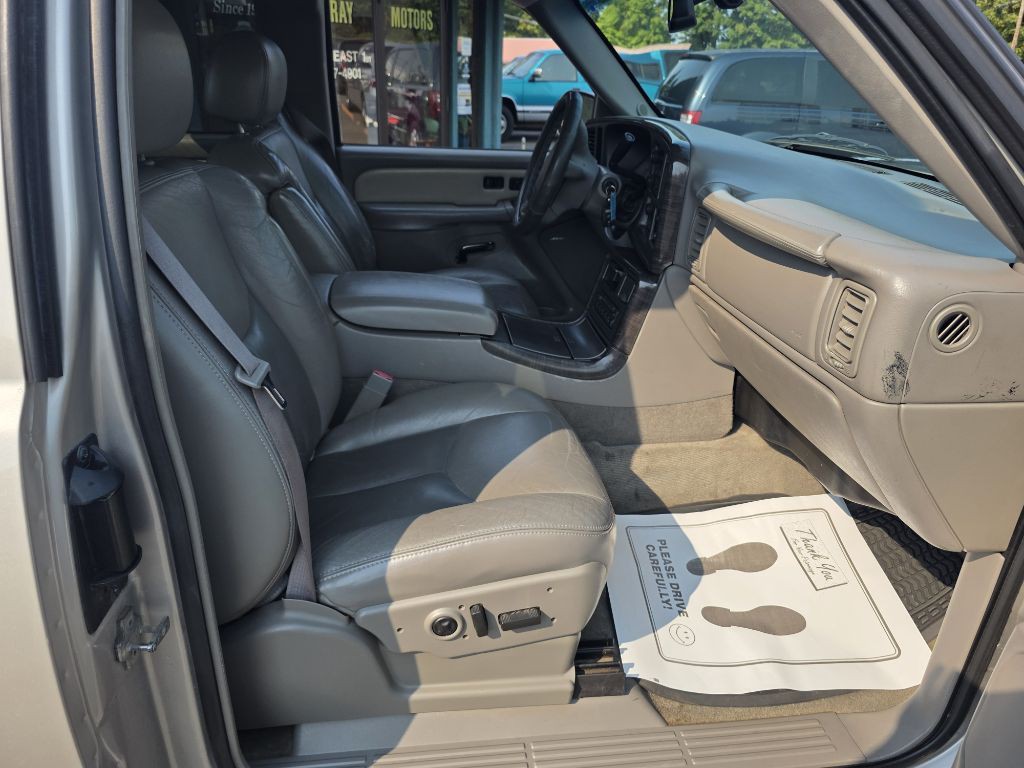 2004 GMC Sierra Image 13