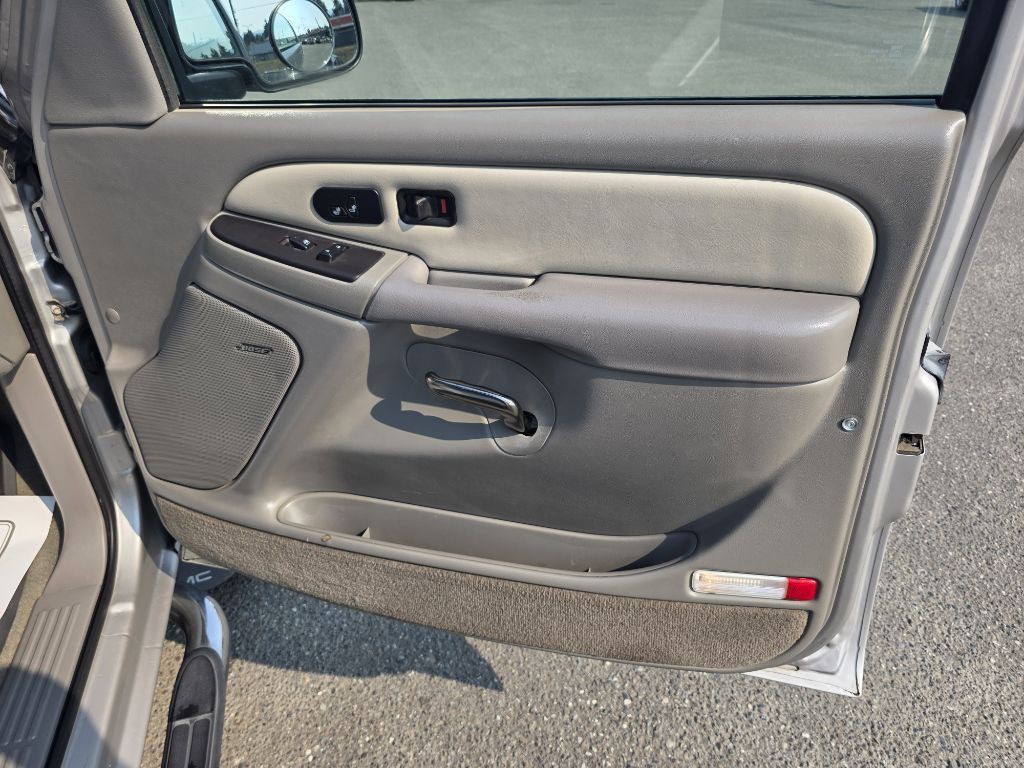 2004 GMC Sierra Image 14