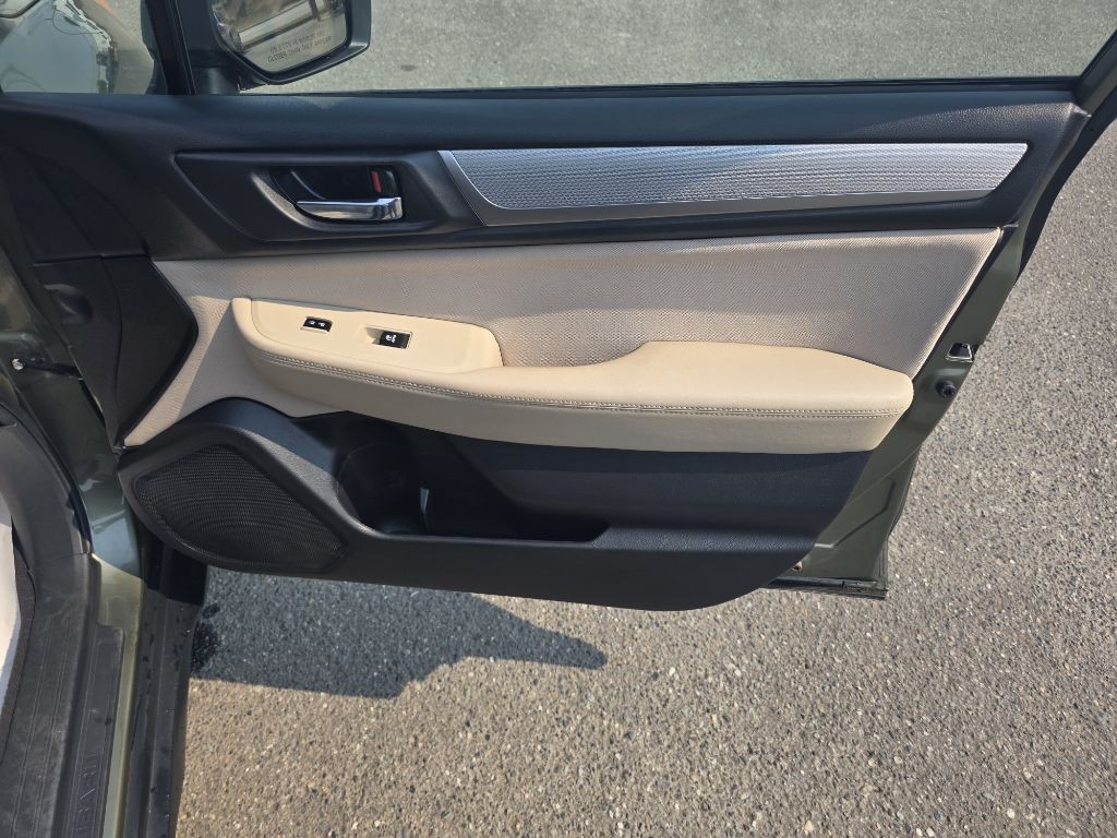 2016 Subaru Outback Image 14