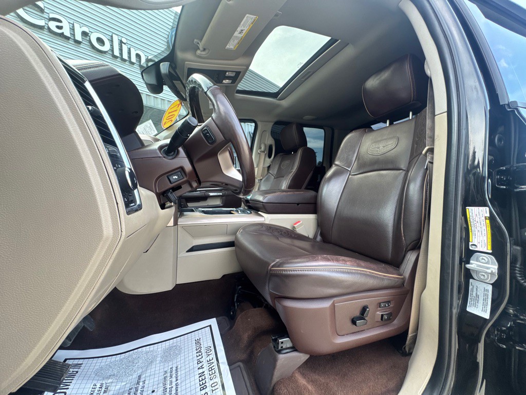 2017 RAM 3500 Image 7