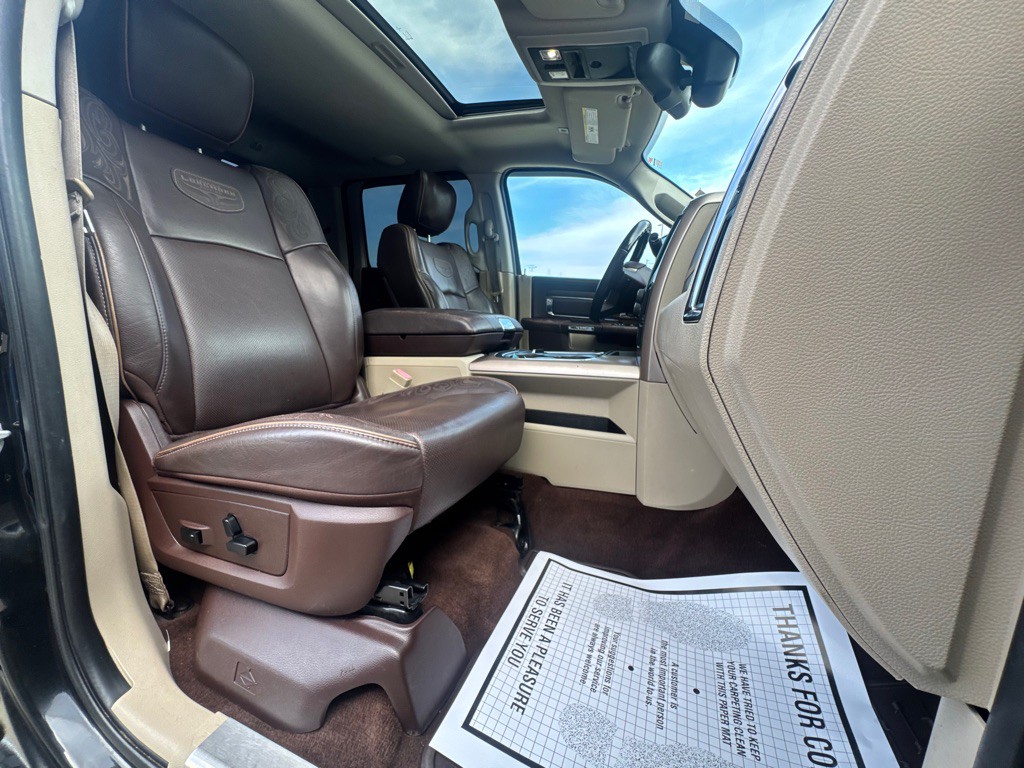 2017 RAM 3500 Image 8