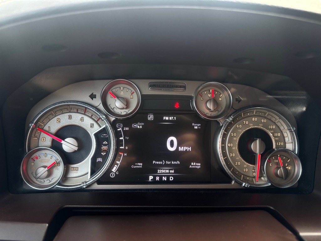 2017 RAM 3500 Image 16