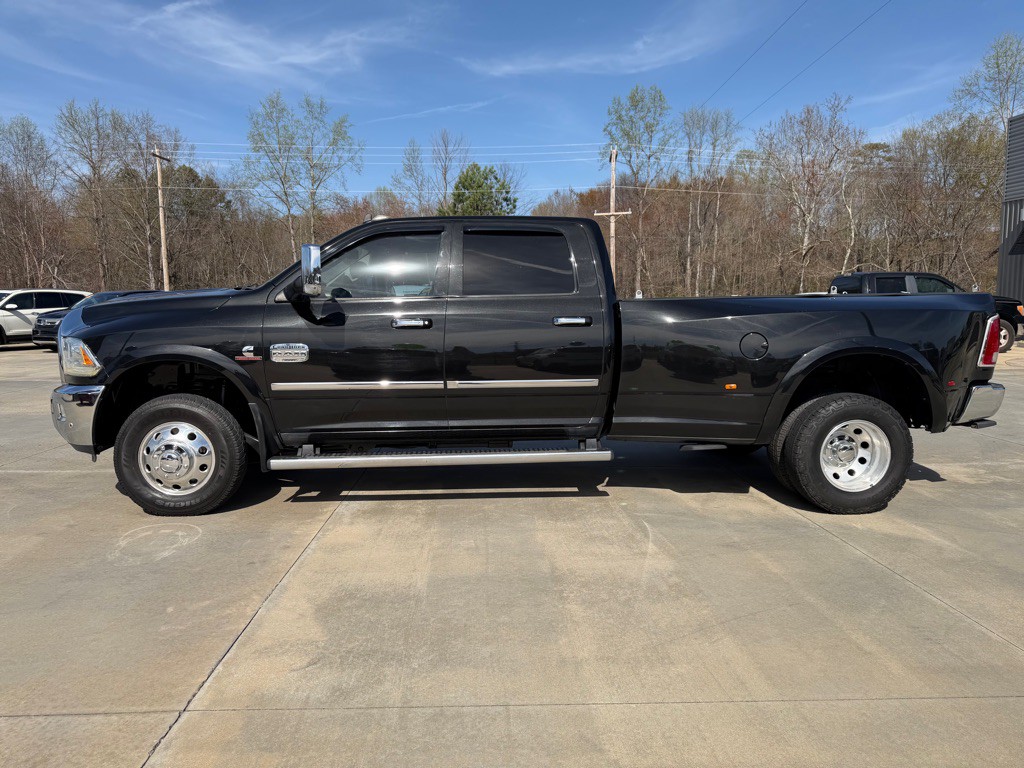 2017 RAM 3500 Image 5