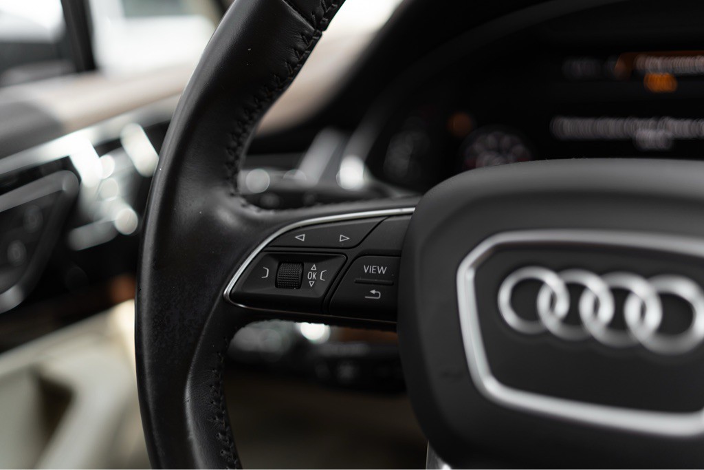 2018 Audi Q7 Image 11