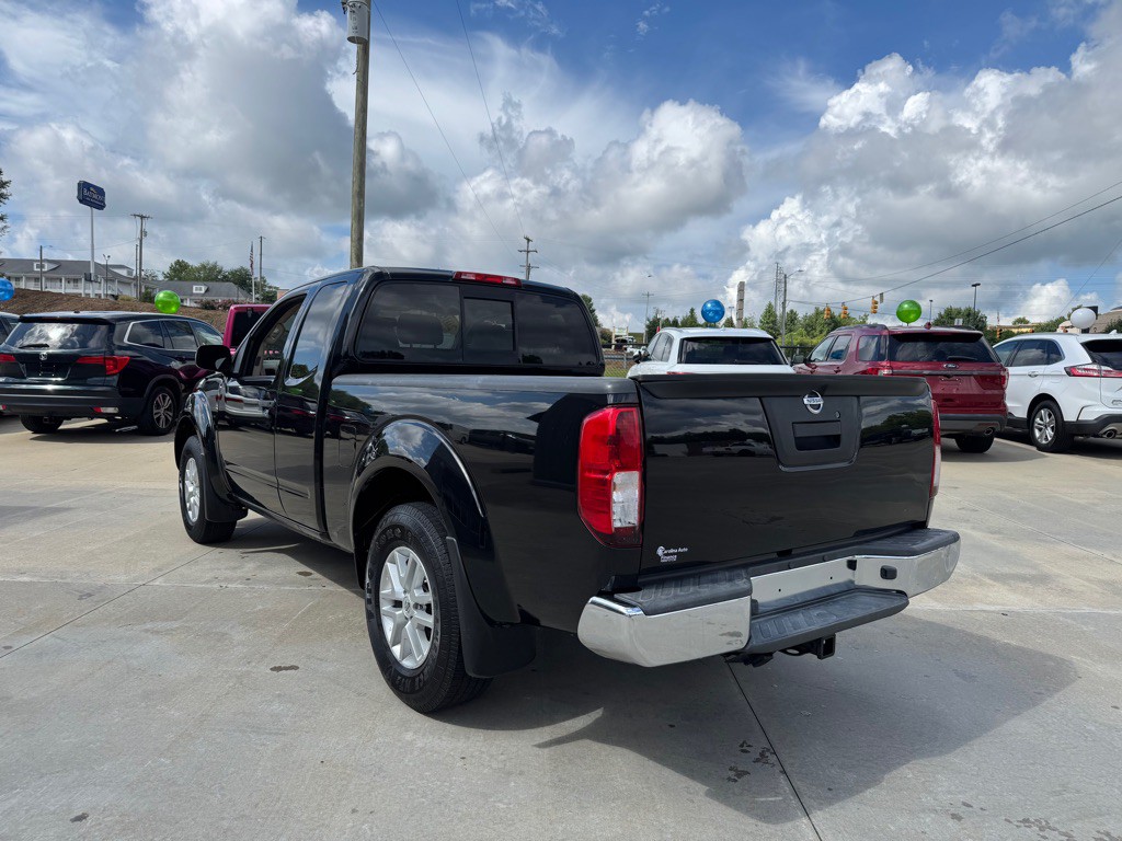 2016 Nissan Frontier Image 3
