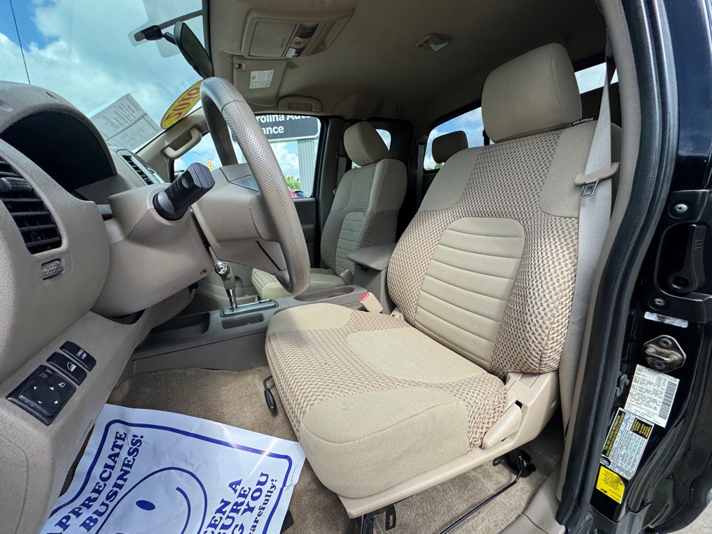 2016 Nissan Frontier Image 7