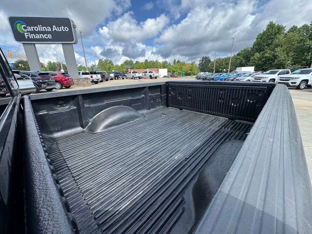 2016 Nissan Frontier Image 9