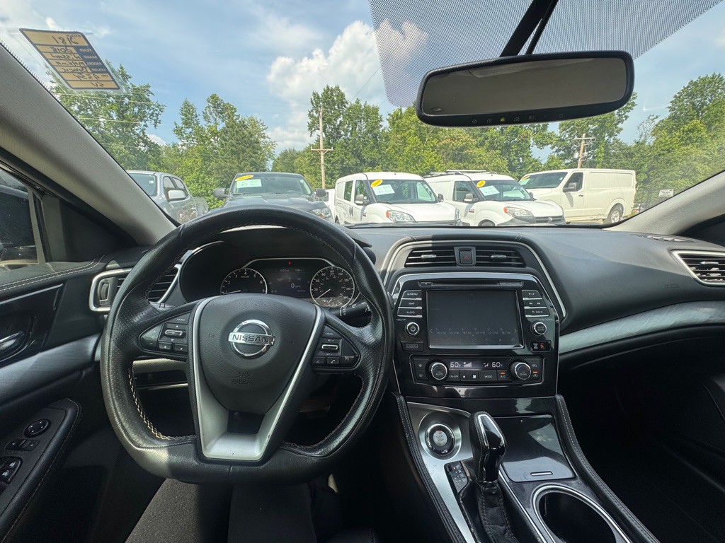 2018 Nissan Maxima Image 9