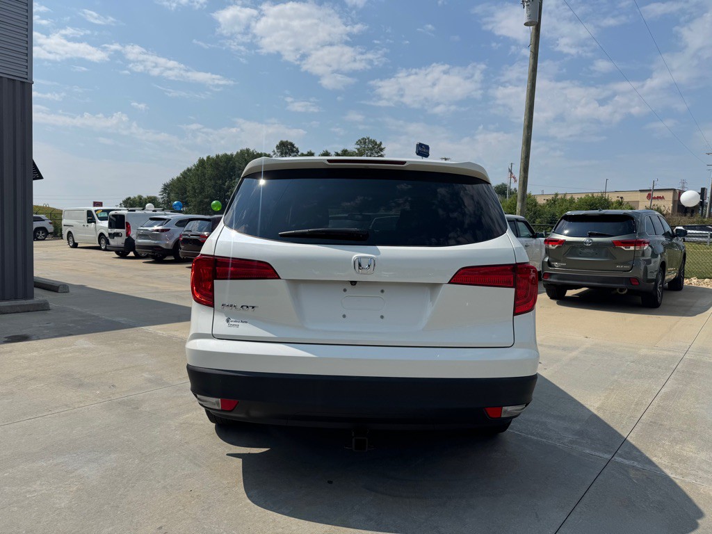 2017 Honda Pilot Image 5