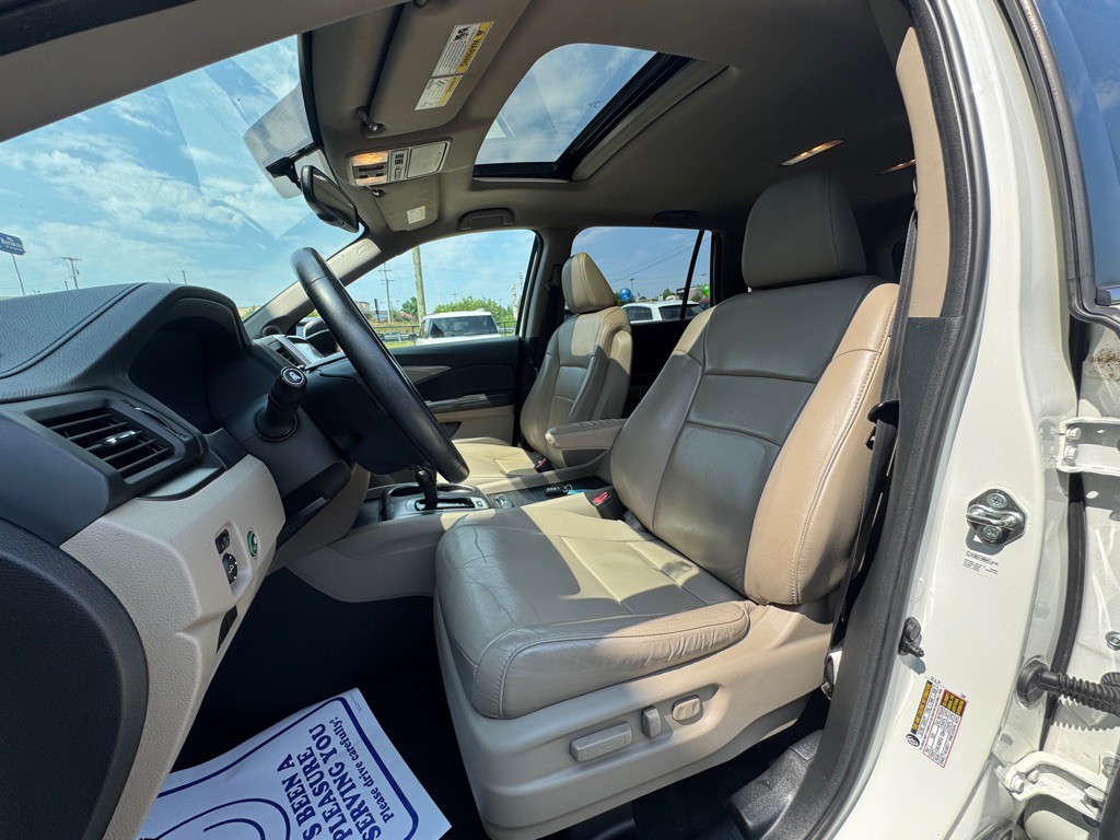 2017 Honda Pilot Image 6